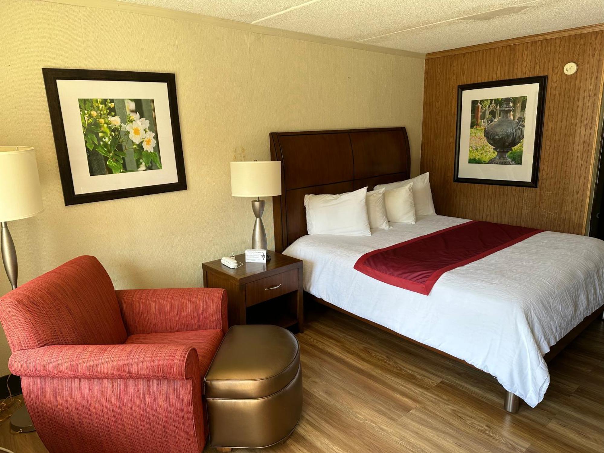 Daniel Boone Motor Inn ไพค์วิลล์ ภายนอก รูปภาพ