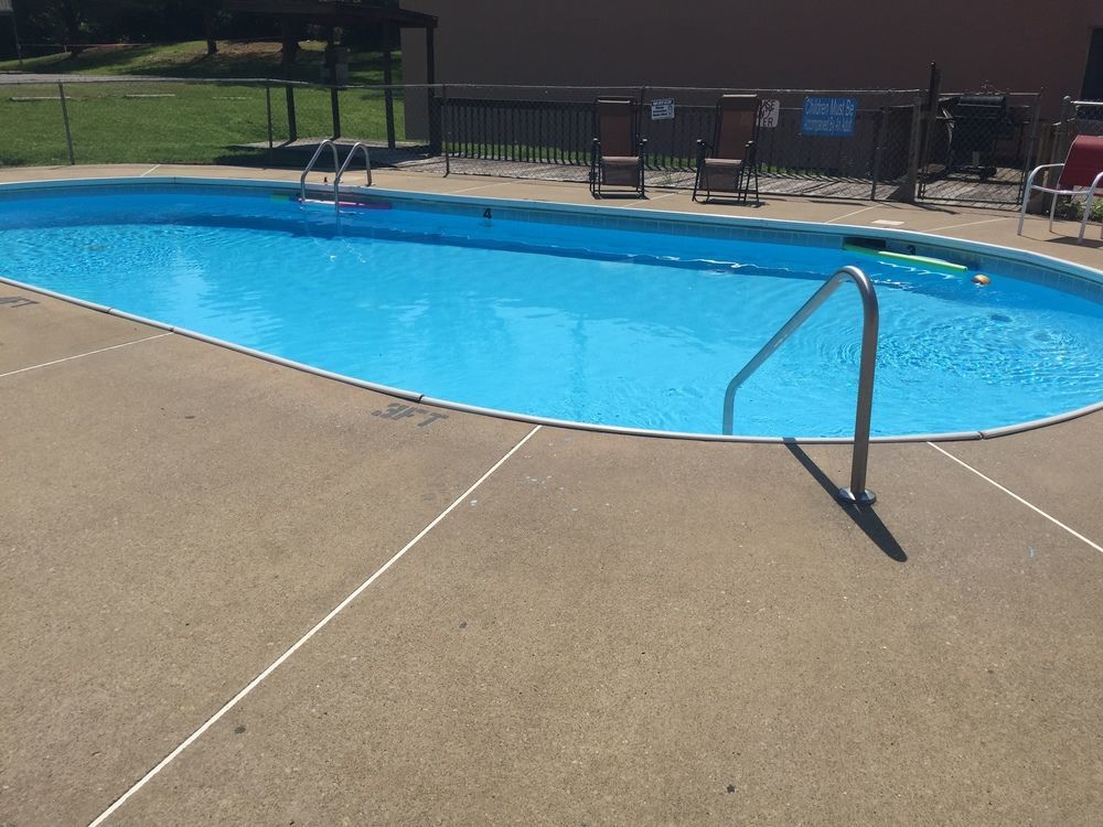 Daniel Boone Motor Inn ไพค์วิลล์ ภายนอก รูปภาพ