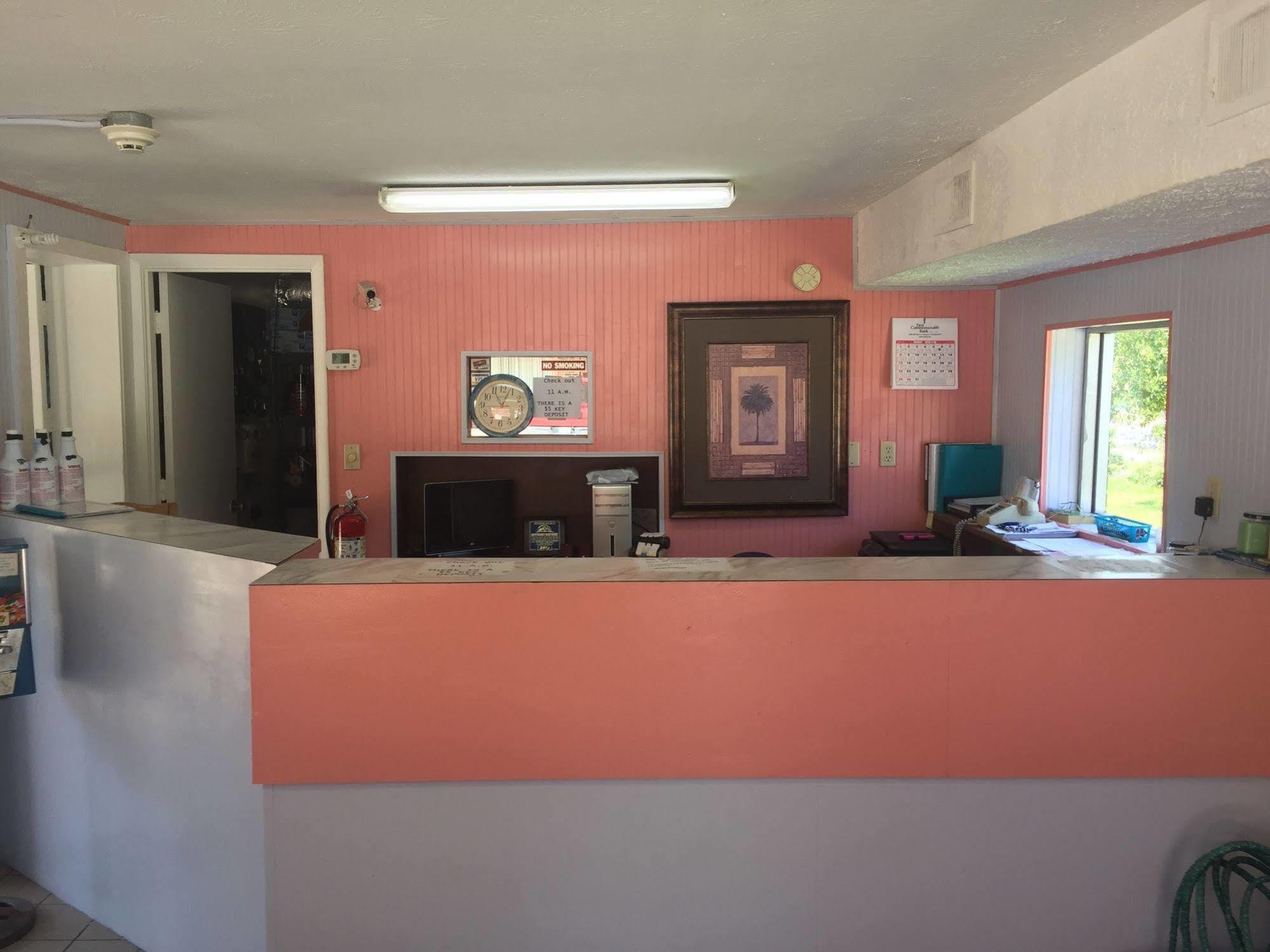 Daniel Boone Motor Inn ไพค์วิลล์ ภายนอก รูปภาพ